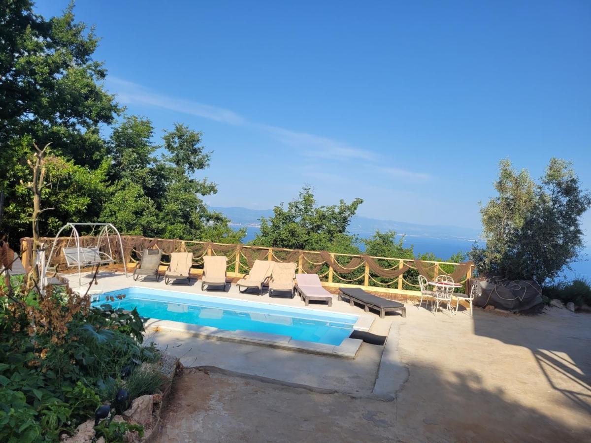 Ferienwohnung Mit Pool Kroatien Mit Meerblick Und Pool Lovran Exteriör bild