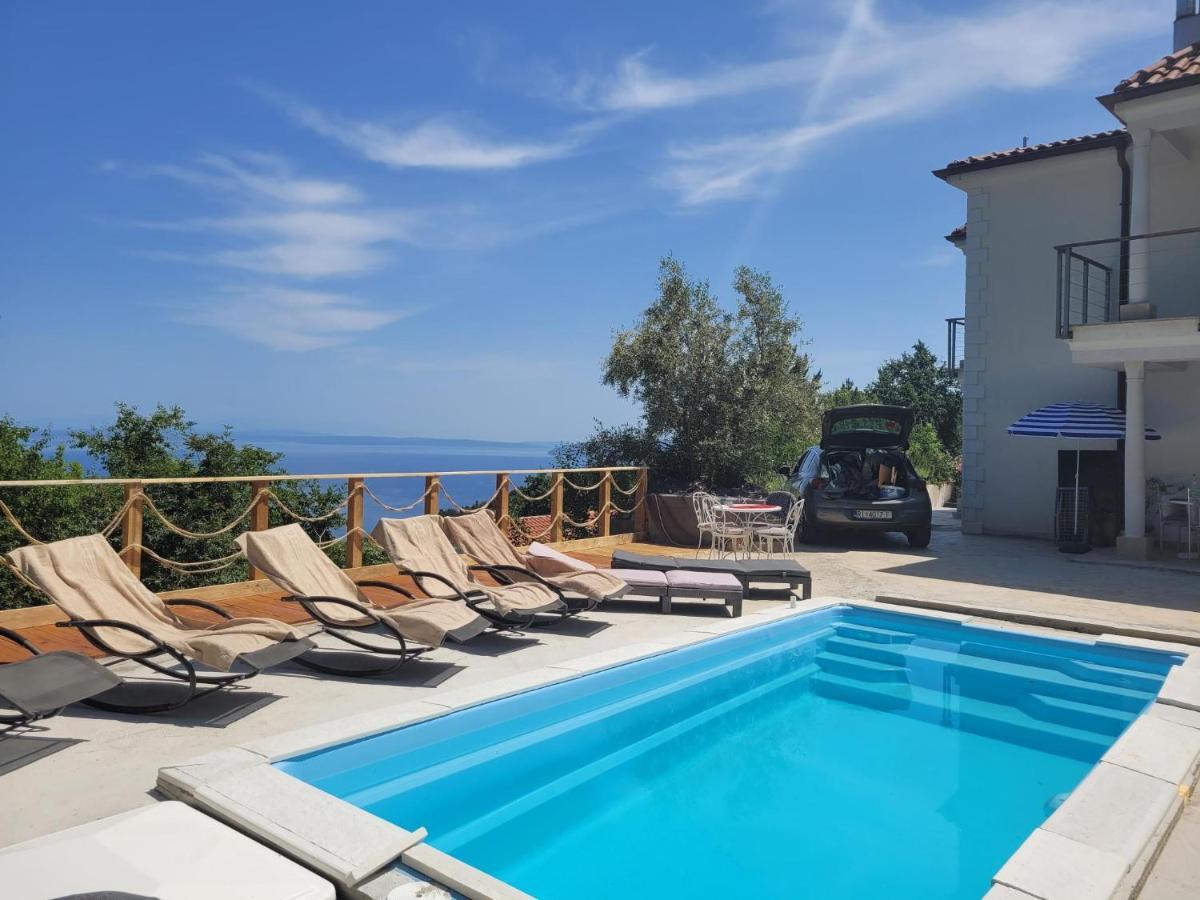 Ferienwohnung Mit Pool Kroatien Mit Meerblick Und Pool Lovran Exteriör bild